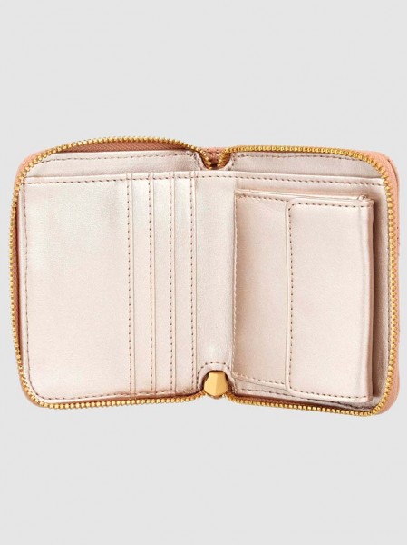 Coin Walle Woman Guess