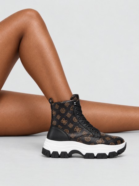 Sneakers Woman Guess