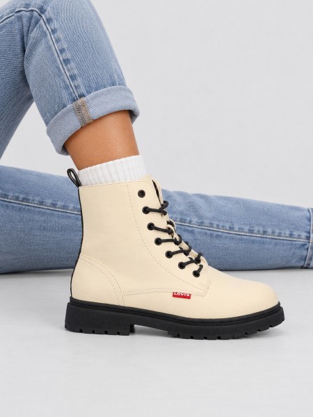 Boots Girl White Levis